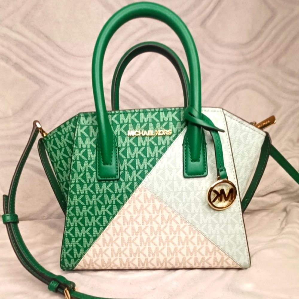 Michael Kors Avril Small Satchel W/crossbody...like New....9x8x4